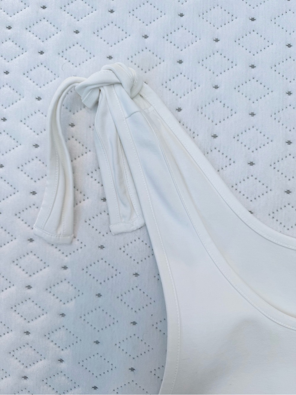 COS White Tie-Shoulder Tank - Picture 2 of 6